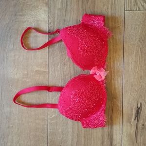 Victoria's Secret Dream Angels Push-up 32A Bra Red